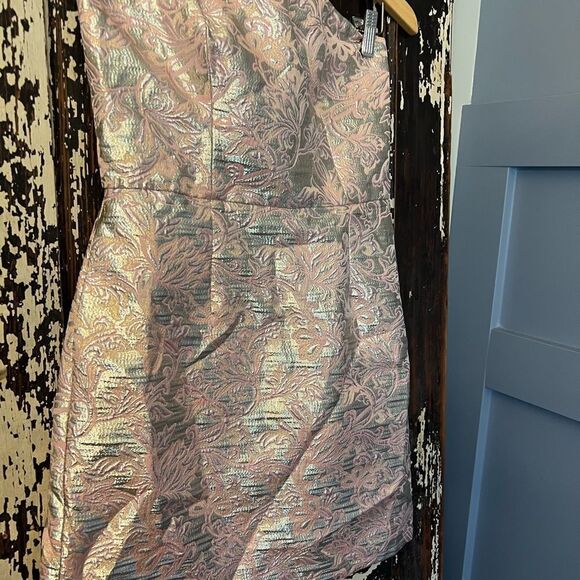 NWT women’s pink metallic woven mini dress w pockets. Size small. Party. Event. - Picture 2 of 10